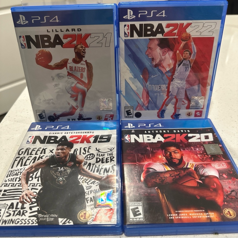 NBA 2K Series for PS4 - Blue Cases